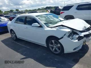 2012 Chevrolet Malibu 1LT z VIN 1G1ZC5E08CF242520, wystawiony jako IAAI lot #43445558 z przebiegiem 105 521 mil mil oraz . Historia ofert i sprzedaży dostępna na DreamBid. Obrazek 1.