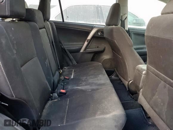 ✅ 2018 Toyota RAV4 XLE • VIN: 2T3WFREV8JW513768 • Lot: 92865305. Listed on Copart with 58,370 mi. Free auction sales archive from the USA and detailed vehicle history report at DreamBid. Image 11.