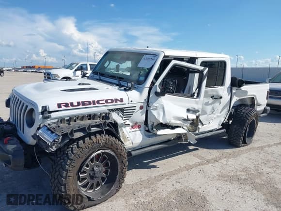 ✅ 2020 Jeep Gladiator Rubicon • VIN: 1C6JJTBG1LL186767 • Лот: 42605268. Опубликован ранее на IAAI с пробегом 106 448 миль. Бесплатный доступ к архиву аукционных продаж из США и подробный отчёт об истории автомобиля на DreamBid. Изображение 6.