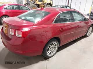 2014 Chevrolet Malibu LT z VIN 1G11C5SL4EF145829, wystawiony jako IAAI lot #43576984 z przebiegiem 124 463 mil mil oraz . Historia ofert i sprzedaży dostępna na DreamBid. Obrazek 4.