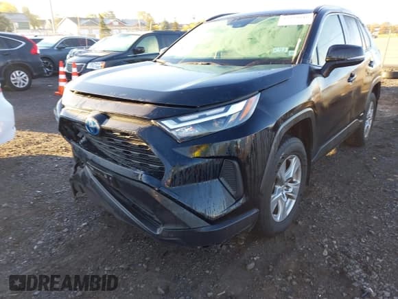 ✅ 2024 Toyota RAV4 Hybrid XLE • VIN: JTMRWRFV9RD214438 • Lot: 43559646. Listed on IAAI with 14,081 mi. Free auction sales archive from the USA and detailed vehicle history report at DreamBid. Image 6.