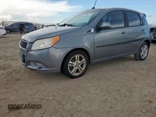 ✅ 2011 Chevrolet Aveo 1LT • VIN: KL1TD6DE9BB173704 • Lot: 62884315. Wystawiony na Copart z przebiegiem 111 397 mil. Bezpłatny archiwum sprzedaży aukcyjnych z USA i szczegółowy raport historii pojazdu na DreamBid. Zdjęcie 1.