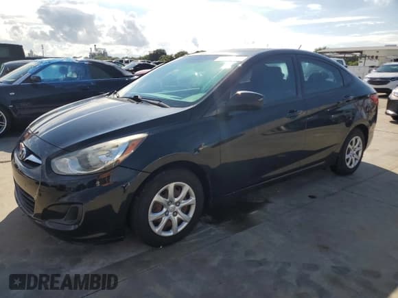 ✅ 2012 Hyundai Accent GLS • VIN: KMHCT4AE4CU147307 • Лот: 74285954. Опубликован ранее на Copart с пробегом 130 294 миль. Бесплатный доступ к архиву аукционных продаж из США и подробный отчёт об истории автомобиля на DreamBid. Изображение 1.