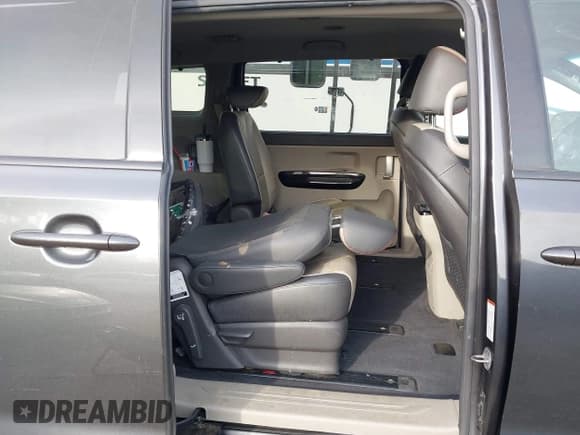 ✅ 2017 Kia Sedona EX • VIN: KNDMC5C12H6283052 • Lot: 40749961. Listed on IAAI with 146,996 mi. Free auction sales archive from the USA and detailed vehicle history report at DreamBid. Image 8.