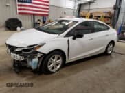 ✅ 2018 Chevrolet Cruze LT • VIN: 1G1BE5SM8J7100632 • Lot: 54076115. Listed on Copart with 80,646 mi. Free auction sales archive from the USA and detailed vehicle history report at DreamBid. Image 1.