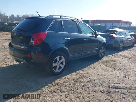 ✅ 2013 Chevrolet Captiva Sport LTZ • VIN: 3GNFL4EK2DS527871 • Lot: 41779133. Wystawiony na IAAI z przebiegiem 162 478 mil. Bezpłatny archiwum sprzedaży aukcyjnych z USA i szczegółowy raport historii pojazdu na DreamBid. Zdjęcie 4.