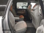 ✅ 2010 Chevrolet Traverse 2LT • VIN: 1GNLVGED4AJ245325 • Lot: 43446515. Wystawiony na IAAI z przebiegiem 208 845 mil. Bezpłatny archiwum sprzedaży aukcyjnych z USA i szczegółowy raport historii pojazdu na DreamBid. Zdjęcie 8.