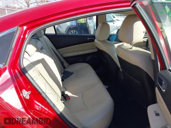 ✅ 2013 Mazda 6 S Grand Touring • VIN: 1YVHZ8CB4D5M11165 • Lot: 43689422. Listed on IAAI with 112,739 mi. Free auction sales archive from the USA and detailed vehicle history report at DreamBid. Image 8.