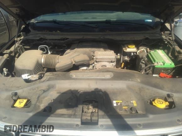 ✅ 2022 Jeep Wagoneer Series I • VIN: 1C4SJUAT5NS192176 • Lot: 42490523. Listed on IAAI with 75,779 mi. Free auction sales archive from the USA and detailed vehicle history report at DreamBid. Image 10.