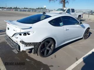 ✅ 2015 Hyundai Genesis Coupe Ultimate • VIN: KMHHU6KJ3FU126351 • Lot: 41318016. Wystawiony na IAAI z przebiegiem 97 406 mil. Bezpłatny archiwum sprzedaży aukcyjnych z USA i szczegółowy raport historii pojazdu na DreamBid. Zdjęcie 4.