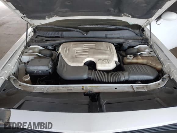 ✅ 2011 Dodge Challenger • VIN: 2B3CJ4DG7BH596975 • Lot: 42222095. Wystawiony na Copart z przebiegiem 190 592 mil. Bezpłatny archiwum sprzedaży aukcyjnych z USA i szczegółowy raport historii pojazdu na DreamBid. Zdjęcie 13.