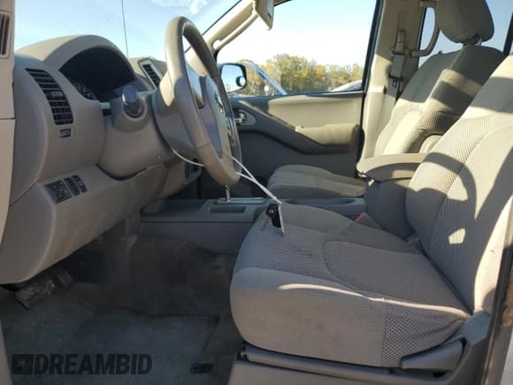 ✅ 2011 Nissan Frontier SV • VIN: 1N6AD0ER0BC445854 • Лот: 87260745. Опубликован ранее на Copart с пробегом 248 607 миль. Бесплатный доступ к архиву аукционных продаж из США и подробный отчёт об истории автомобиля на DreamBid. Изображение 7.