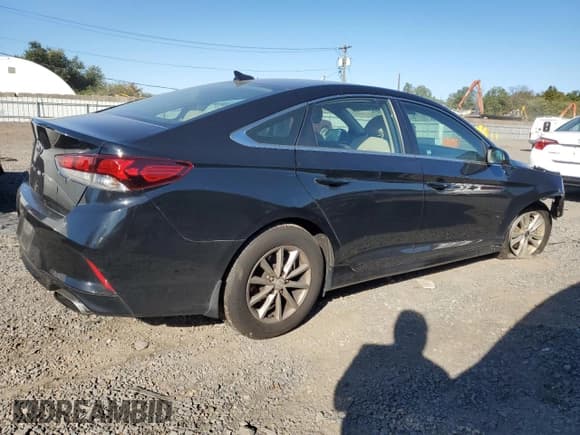 ✅ 2019 Hyundai Sonata SE • VIN: 5NPE24AF2KH804364 • Lot: 81981245. Listed on Copart with 72,077 mi. Free auction sales archive from the USA and detailed vehicle history report at DreamBid. Image 3.