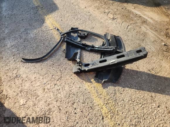 2019 Chevrolet Trax LT with VIN 3GNCJLSB2KL357963, listed as a Copart auction lot 85345705 with 101,616 mi miles and Salvage title. Bid and sale history available at DreamBid. Image 13.