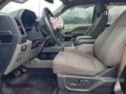 ✅ 2017 Ford F-150 XLT • VIN: 1FTEW1CP6HKC69199 • Lot: 95568755. Wystawiony na Copart z przebiegiem 107 130 mil. Bezpłatny archiwum sprzedaży aukcyjnych z USA i szczegółowy raport historii pojazdu na DreamBid. Zdjęcie 7.