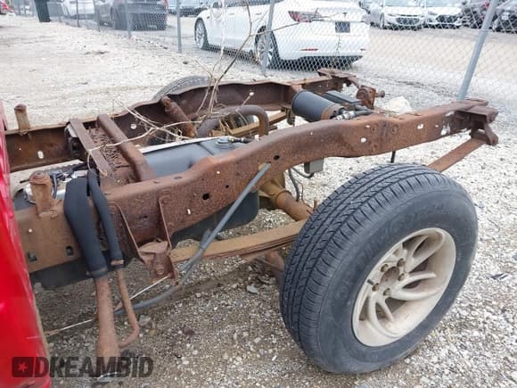 ✅ 2001 Ford Ranger XL • VIN: 1FTYR10C41PA19796 • Lot: 41887232. Wystawiony na IAAI z przebiegiem 216 483 mil. Bezpłatny archiwum sprzedaży aukcyjnych z USA i szczegółowy raport historii pojazdu na DreamBid. Zdjęcie 13.