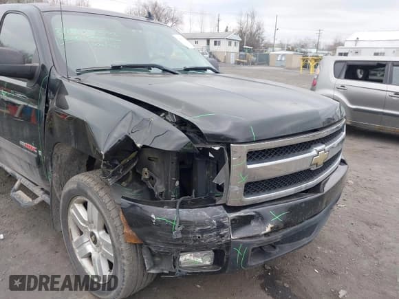✅ 2008 Chevrolet Silverado 1500 LTZ • VIN: 2GCEK13Y881162613 • Lot: 41893222. Listed on IAAI with 192,078 mi. Free auction sales archive from the USA and detailed vehicle history report at DreamBid. Image 6.