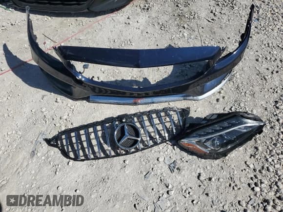 ✅ 2017 Mercedes-Benz C 300 • VIN: WDDWJ4JB0HF433587 • Lot: 61067285. Listed on Copart with 116,486 mi. Free auction sales archive from the USA and detailed vehicle history report at DreamBid. Image 12.