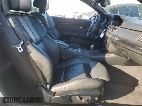 ✅ 2011 BMW M3 • VIN: WBSDX9C59BE784136 • Lot: 77696754. Listed on Copart with 71,332 mi. Free auction sales archive from the USA and detailed vehicle history report at DreamBid. Image 10.