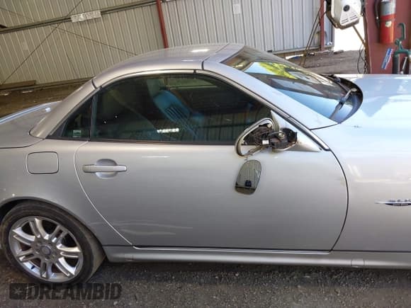 ✅ 2004 Mercedes-Benz SLK 230/320 • VIN: WDBKK65F04F304224 • Lot: 43097303. Listed on IAAI with 62,550 mi. Free auction sales archive from the USA and detailed vehicle history report at DreamBid. Image 13.