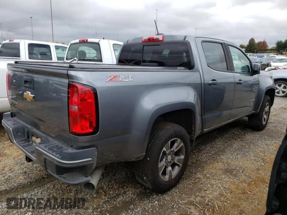 ✅ 2018 Chevrolet Colorado 4WD Z71 • VIN: 1GCPTDE13J1163963 • Lot: 71734565. Wystawiony na Copart z przebiegiem Nie podano. Bezpłatny archiwum sprzedaży aukcyjnych z USA i szczegółowy raport historii pojazdu na DreamBid. Zdjęcie 3.