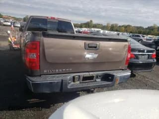 ✅ 2007 Chevrolet Silverado 1500 1LT • VIN: 1GCEK19J87E596943 • Lot: 72636464. Listed on Copart with 191,530 mi. Free auction sales archive from the USA and detailed vehicle history report at DreamBid. Image 6.