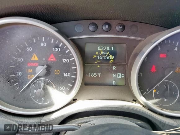 ✅ 2009 Mercedes-Benz GL 550 • VIN: 4JGBF86E09A498633 • Lot: 70273055. Listed on Copart with 161,509 mi. Free auction sales archive from the USA and detailed vehicle history report at DreamBid. Image 9.