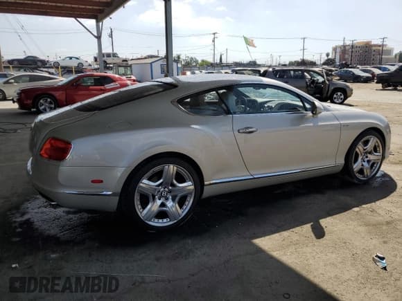 ✅ 2013 Bentley Continental GT • VIN: SCBFU7ZA7DC085543 • Lot: 71247074. Listed on Copart with 25,696 mi. Free auction sales archive from the USA and detailed vehicle history report at DreamBid. Image 3.