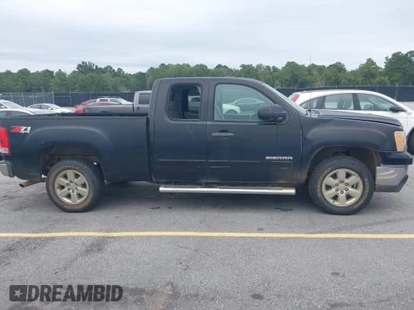 ✅ 2012 GMC Sierra 1500 SLE • VIN: 1GTR2VE70CZ104959 • Lot: 42887255. Wystawiony na IAAI z przebiegiem 81 604 mil. Bezpłatny archiwum sprzedaży aukcyjnych z USA i szczegółowy raport historii pojazdu na DreamBid. Zdjęcie 13.