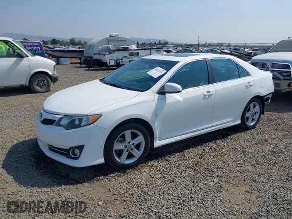 ✅ 2012 Toyota Camry SE • VIN: 4T1BF1FK7CU545367 • Lot: 43117953. Wystawiony na IAAI z przebiegiem 114 181 mil. Bezpłatny archiwum sprzedaży aukcyjnych z USA i szczegółowy raport historii pojazdu na DreamBid. Zdjęcie 18.