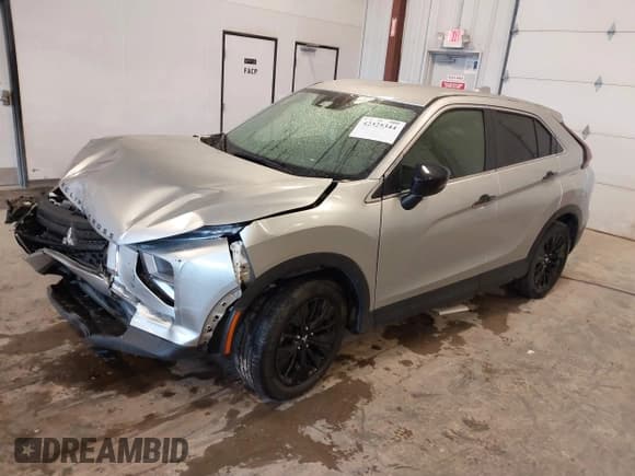 ✅ 2022 Mitsubishi Eclipse Cross LE • VIN: JA4ASVAA7NZ054234 • Лот: 42325344. Опубликован ранее на IAAI с пробегом 36 118 миль. Бесплатный доступ к архиву аукционных продаж из США и подробный отчёт об истории автомобиля на DreamBid. Изображение 2.