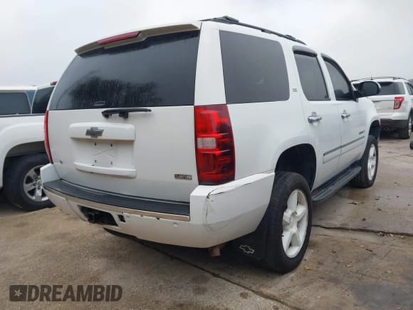 ✅ 2009 Chevrolet Tahoe LTZ • VIN: 1GNFK33029R248011 • Lot: 43824632. Listed on IAAI with 221,064 mi. Free auction sales archive from the USA and detailed vehicle history report at DreamBid. Image 4.