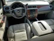 ✅ 2007 Chevrolet Avalanche 2LT • VIN: 3GNFK12327G142834 • Lot: 84657635. Listed on Copart with 261,375 mi. Free auction sales archive from the USA and detailed vehicle history report at DreamBid. Image 8.