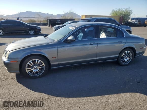 ✅ 2003 Jaguar S-Type • VIN: SAJEA01U03HM57757 • Lot: 73440434. Wystawiony na Copart z przebiegiem 188 389 mil. Bezpłatny archiwum sprzedaży aukcyjnych z USA i szczegółowy raport historii pojazdu na DreamBid. Zdjęcie 1.