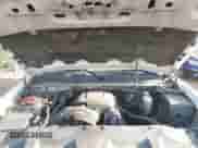 2010 Chevrolet Silverado 1500 Work Truck z VIN 1GCPCPEA1AZ215626, wystawiony jako IAAI lot #43373577 z przebiegiem 286 892 mil mil oraz . Historia ofert i sprzedaży dostępna na DreamBid. Obrazek 10.