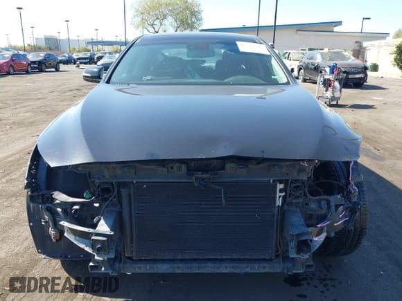 ✅ 2015 Hyundai Genesis 3.8L • VIN: KMHGN4JEXFU017225 • Lot: 43523247. Wystawiony na IAAI z przebiegiem 87 630 mil. Bezpłatny archiwum sprzedaży aukcyjnych z USA i szczegółowy raport historii pojazdu na DreamBid. Zdjęcie 13.