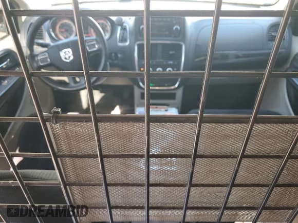 ✅ 2014 Ram Cargo Van Tradesman • VIN: 2C4JRGAGXER352966 • Lot: 91957025. Listed on Copart with 155,180 mi. Free auction sales archive from the USA and detailed vehicle history report at DreamBid. Image 8.