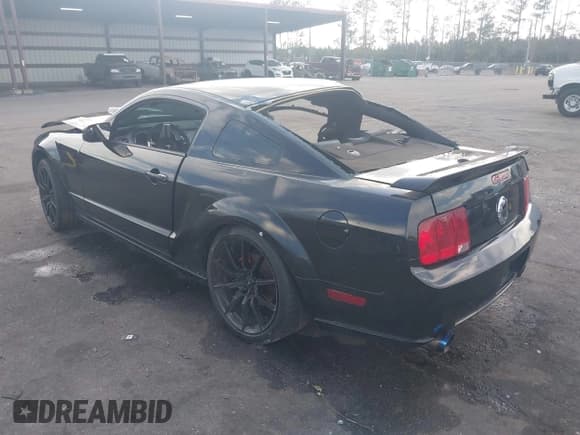 ✅ 2009 Ford Mustang GT • VIN: 1ZVHT82H095139182 • Lot: 43790951. Listed on IAAI with 105,023 mi. Free auction sales archive from the USA and detailed vehicle history report at DreamBid. Image 3.