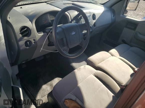 ✅ 2007 Ford F-150 XL • VIN: 1FTRF12277KD59600 • Lot: 85011095. Wystawiony na Copart z przebiegiem 97 571 mil. Bezpłatny archiwum sprzedaży aukcyjnych z USA i szczegółowy raport historii pojazdu na DreamBid. Zdjęcie 8.