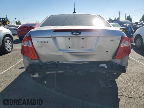 ✅ 2012 Ford Fusion SE • VIN: 3FAHP0HA4CR378070 • Lot: 92070565. Listed on Copart with 132,071 mi. Free auction sales archive from the USA and detailed vehicle history report at DreamBid. Image 6.