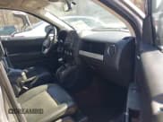 ✅ 2017 Jeep Compass Sport • VIN: 1C4NJCBA2HD166390 • Лот: 41597341. Опубликован ранее на IAAI с пробегом 178 401 миль. Бесплатный доступ к архиву аукционных продаж из США и подробный отчёт об истории автомобиля на DreamBid. Изображение 5.