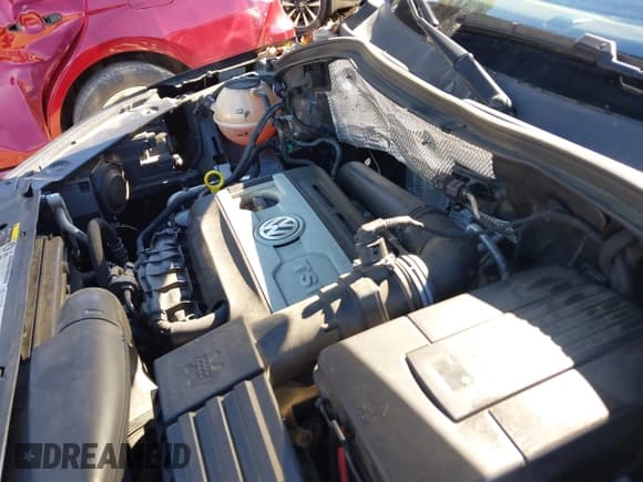 ✅ 2017 Volkswagen Tiguan S • VIN: WVGAV7AX2HK020238 • Lot: 43616086. Wystawiony na IAAI z przebiegiem 120 359 mil. Bezpłatny archiwum sprzedaży aukcyjnych z USA i szczegółowy raport historii pojazdu na DreamBid. Zdjęcie 10.