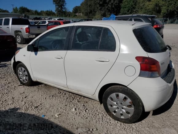 ✅ 2009 Toyota Yaris • VIN: JTDKT903195242763 • Lot: 84374665. Wystawiony na Copart z przebiegiem 131 993 mil. Bezpłatny archiwum sprzedaży aukcyjnych z USA i szczegółowy raport historii pojazdu na DreamBid. Zdjęcie 2.