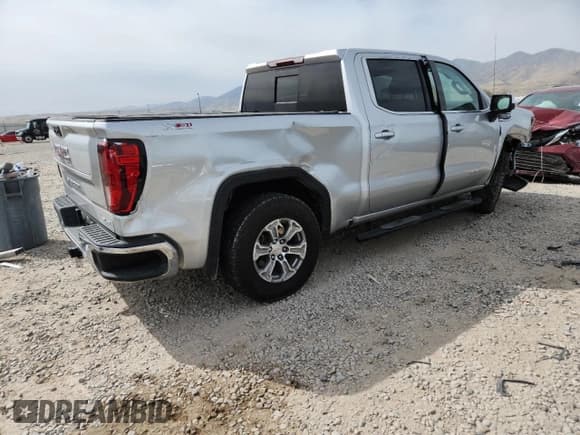 ✅ 2022 GMC Sierra 1500 SLE • VIN: 3GTUUBED4NG572866 • Лот: 81467225. Опубликован ранее на Copart с пробегом 63 347 миль. Бесплатный доступ к архиву аукционных продаж из США и подробный отчёт об истории автомобиля на DreamBid. Изображение 3.