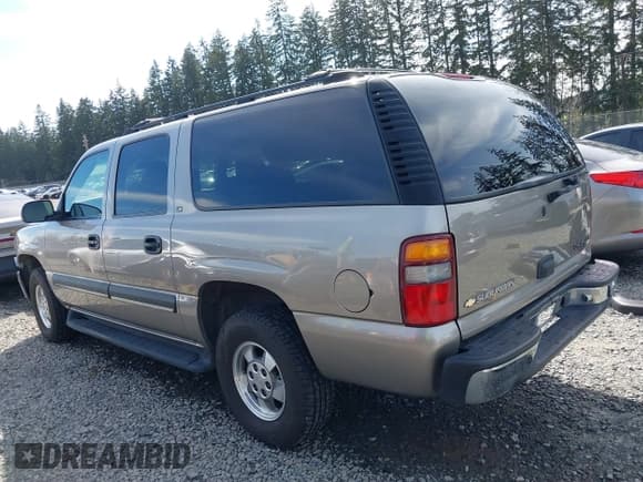 ✅ 2002 Chevrolet Suburban LT • VIN: 1GNFK16ZX2J138018 • Лот: 41877385. Опубликован ранее на IAAI с пробегом 235 161 миль. Бесплатный доступ к архиву аукционных продаж из США и подробный отчёт об истории автомобиля на DreamBid. Изображение 15.