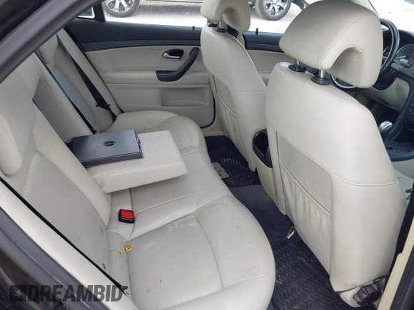 ✅ 2005 Saab 9-3 Linear • VIN: YS3FB49S951059929 • Lot: 43077211. Wystawiony na IAAI z przebiegiem 131 695 mil. Bezpłatny archiwum sprzedaży aukcyjnych z USA i szczegółowy raport historii pojazdu na DreamBid. Zdjęcie 8.