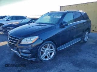✅ 2014 Mercedes-Benz M 350 • VIN: 4JGDA5JBXEA400334 • Лот: 95144505. Опубликован ранее на Copart с пробегом 145 723 миль. Бесплатный доступ к архиву аукционных продаж из США и подробный отчёт об истории автомобиля на DreamBid. Изображение 1.