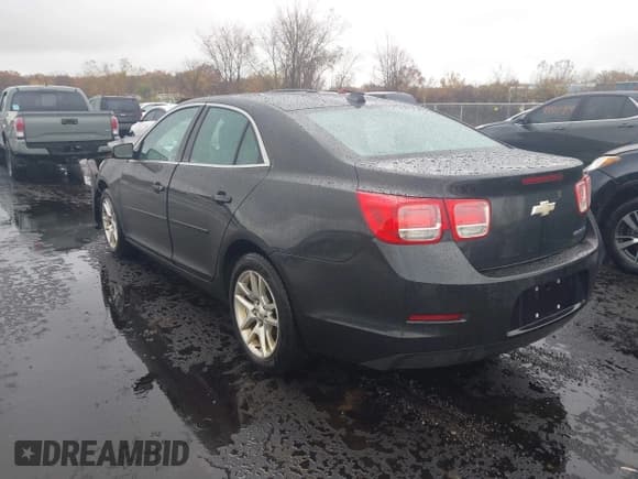✅ 2014 Chevrolet Malibu LT • VIN: 1G11C5SL9EF148824 • Lot: 43585397. Listed on IAAI with 212,358 mi. Free auction sales archive from the USA and detailed vehicle history report at DreamBid. Image 3.