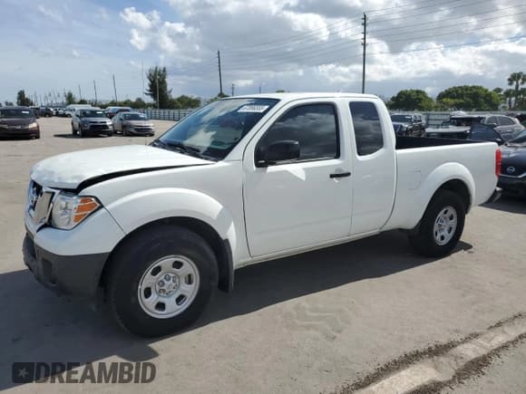 ✅ 2020 Nissan Frontier S • VIN: 1N6ED0CE4LN718642 • Lot: 67896555. Wystawiony na Copart z przebiegiem 20 042 mil. Bezpłatny archiwum sprzedaży aukcyjnych z USA i szczegółowy raport historii pojazdu na DreamBid. Zdjęcie 1.