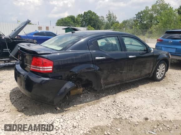 2010 Dodge Avenger R/T с VIN 1B3CC5FV0AN116552, выставлен на аукционе Copart как лот 62858264 с пробегом 100 266 миль миль и Списание • Salvage title. История ставок и продаж доступна на DreamBid. Изображение 3.